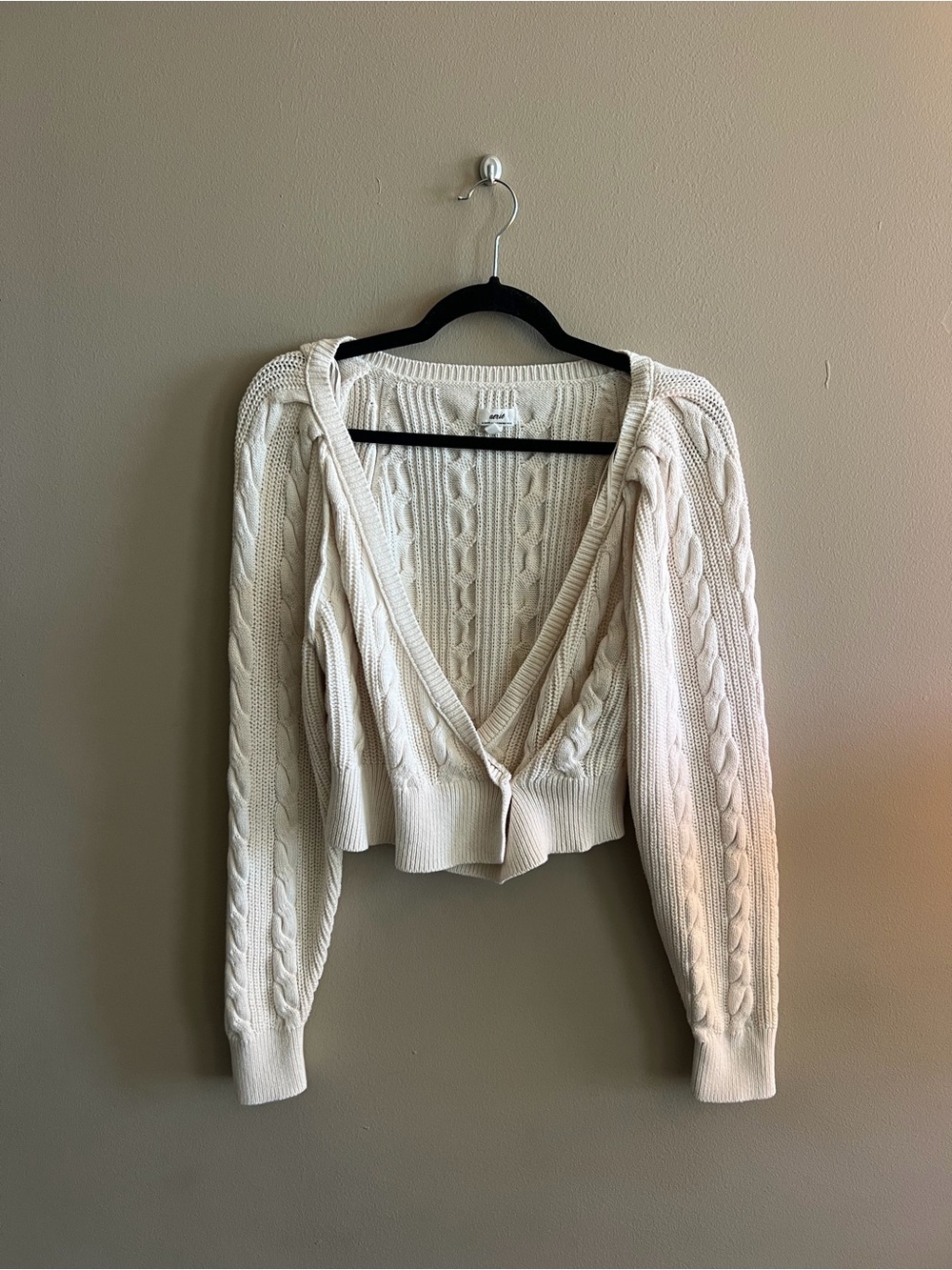 aerie Cream Cable Knit Cropped V-Neck Cardigan